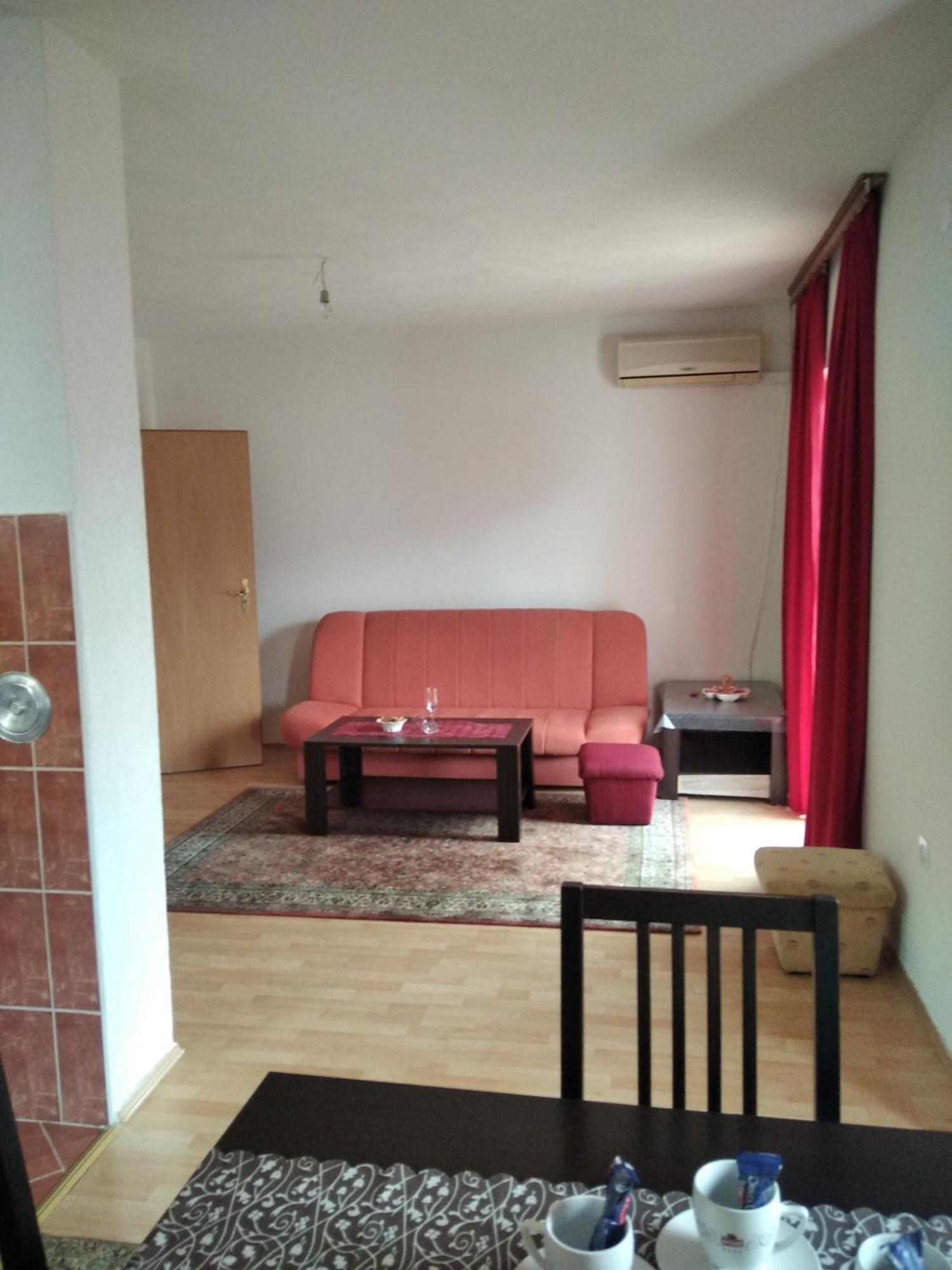 Apartman Asi Apartment โมสตาร์ ภายนอก รูปภาพ