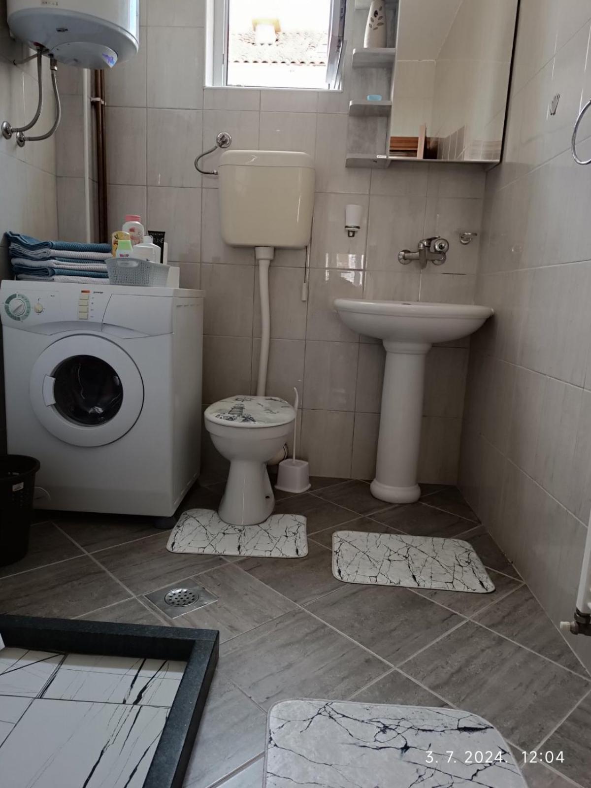 Apartman Asi Apartment โมสตาร์ ภายนอก รูปภาพ